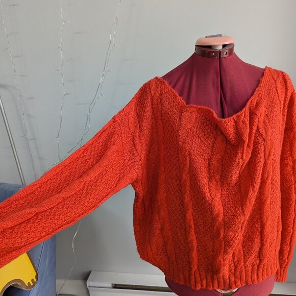 Off the shoulder sweater - Picture 2 of 5